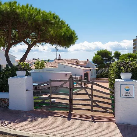 Nayade Villa *